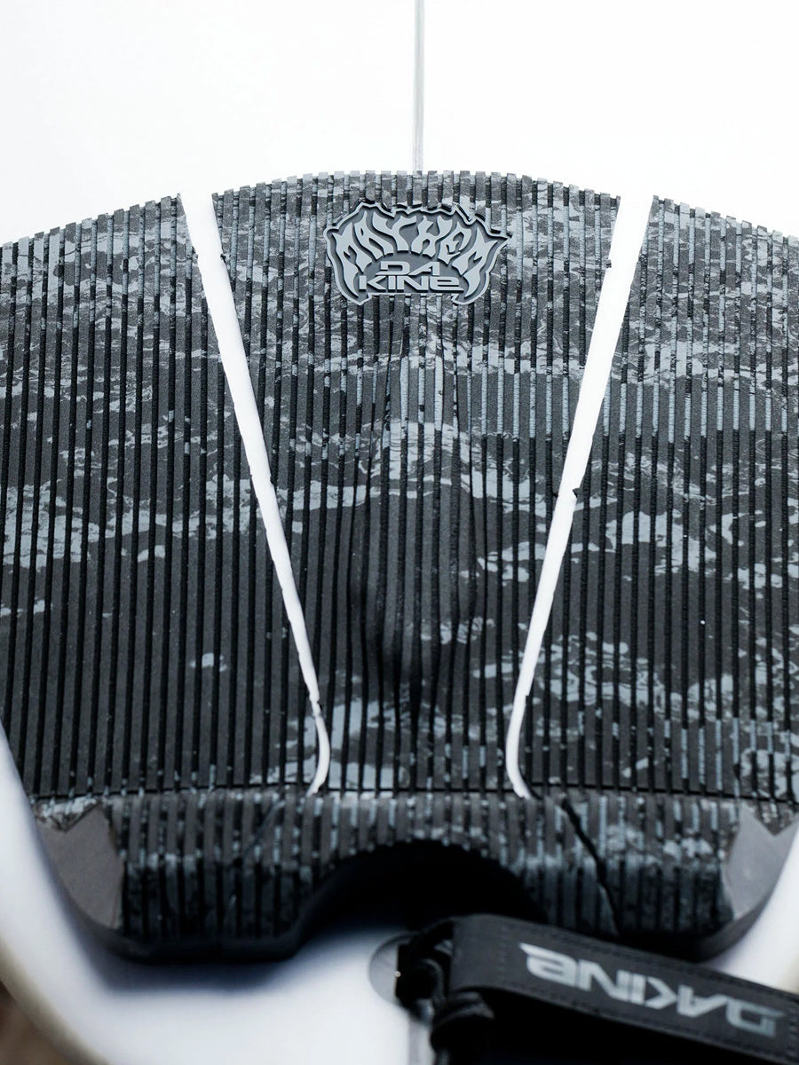 Dakine Mayhem Lineup Surf Traction