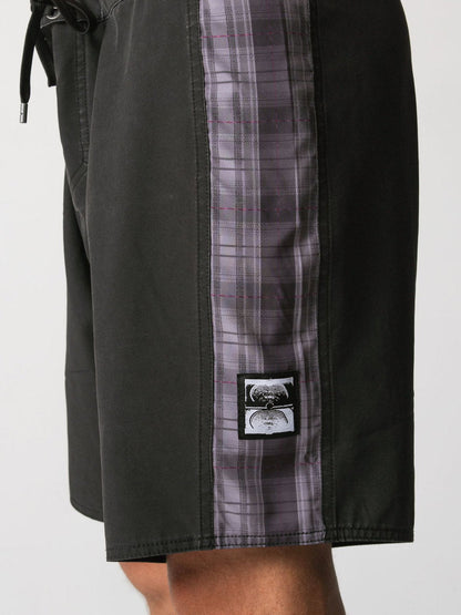  Plaid Control 18.5 Trunk