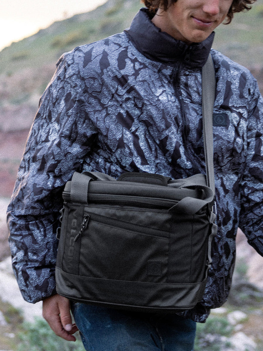 Volcom Venture 12-Can Cooler