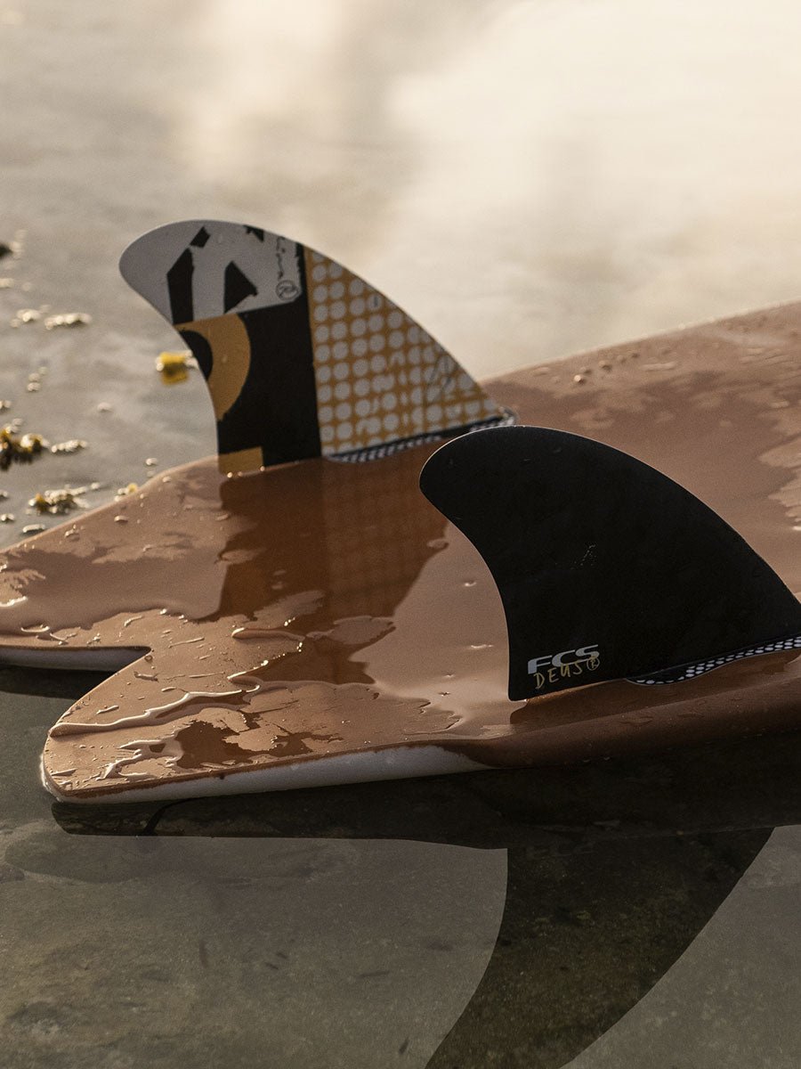 FCS Deus Modern PG Keel Fins